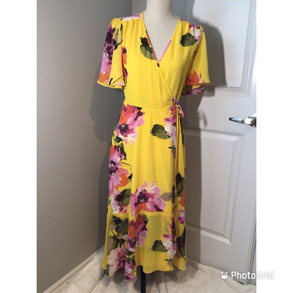Trina Turk Mimosa Fragrant Wrap Dress - NWT - Picture 4 of 13